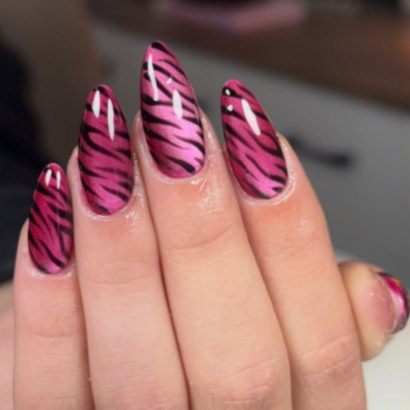 Nail Art Zebra Design - 24 stuks roze rode kattenoog kunstnagels,